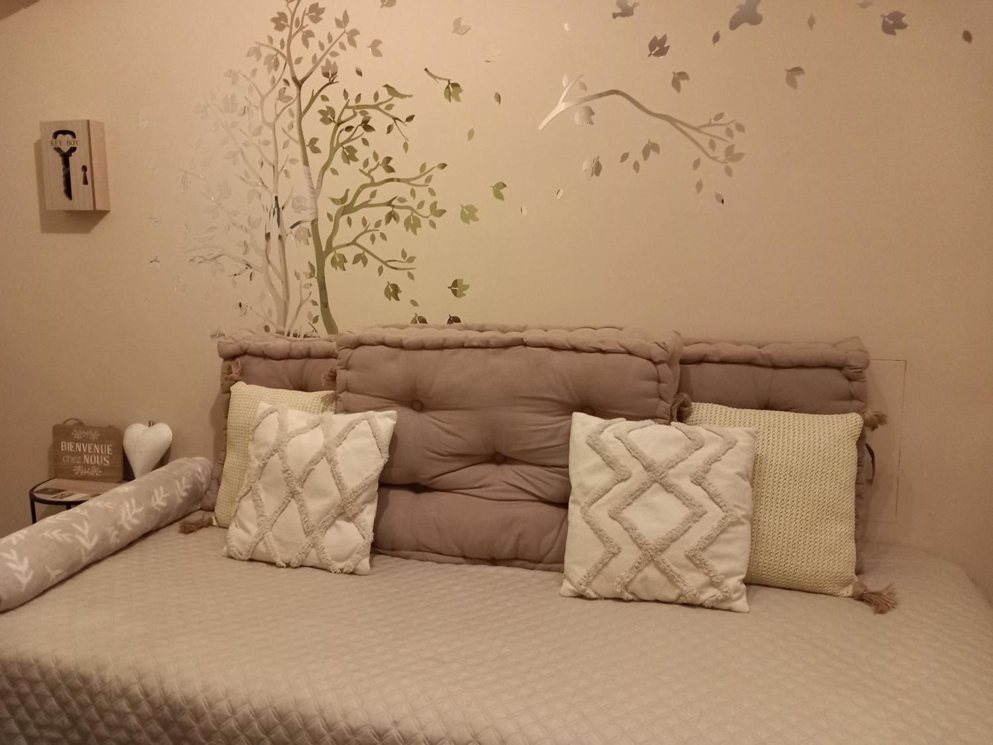 Au Petit Nid Froissart Bed and Breakfast Chimay Εξωτερικό φωτογραφία